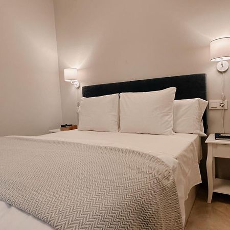 Apartamento-Pension El Trianero Junto Al Rio Севиля Екстериор снимка