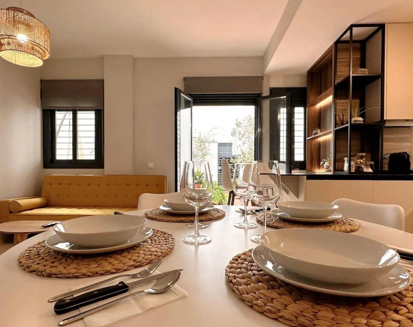 Apartamento-Pension El Trianero Junto Al Rio Севиля Екстериор снимка